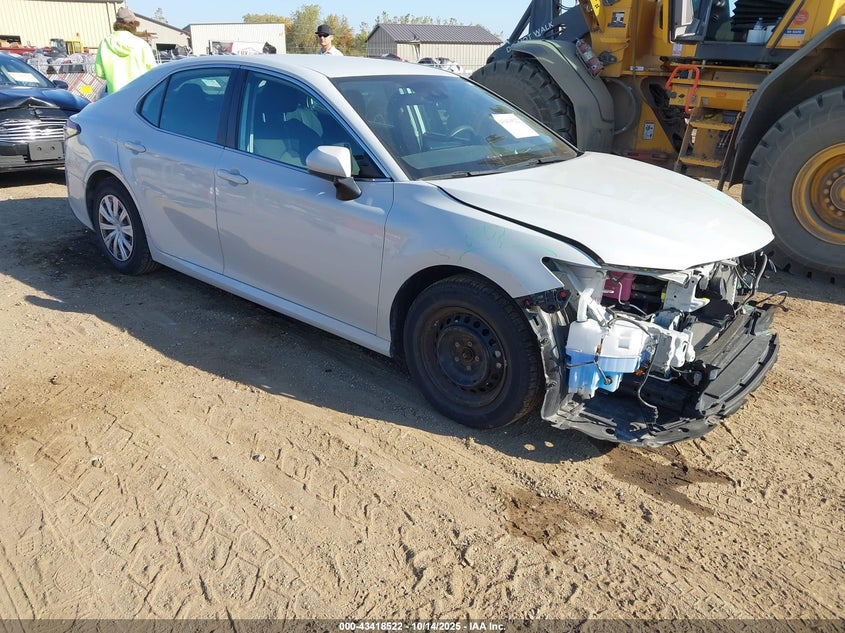 TOYOTA CAMRY HYBRID LE HYBRID