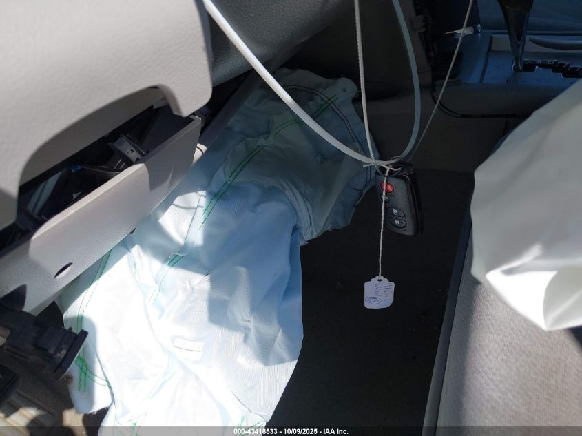 2011 Toyota Camry Hybrid VIN: 4T1BB3EK5BU137179 Lot: 43418533