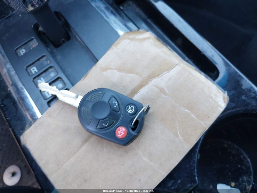 2011 Ford Escape Limited VIN: 1FMCU9EGXBKC64213 Lot: 43418540