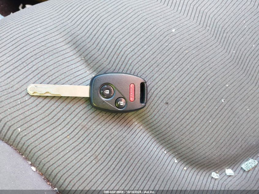 2013 Honda Fit VIN: JHMGE8H32DC037017 Lot: 43418659