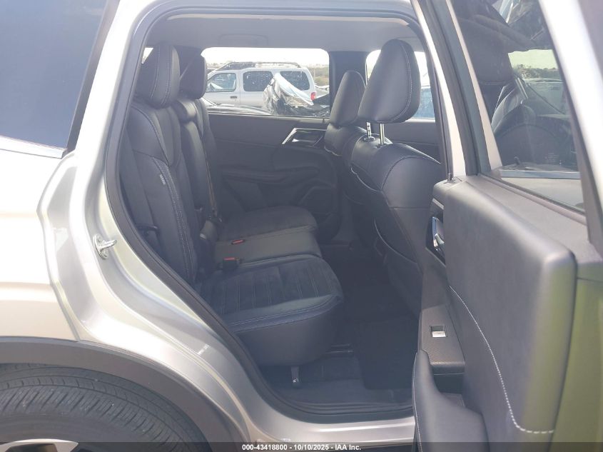 2024 Mitsubishi Outlander Se 2.5 2Wd/Se Black Edition S-Awc/Se Black Edition W/Pano Roof S-Awc VIN: JA4J3VA87RZ043993 Lot: 43418800