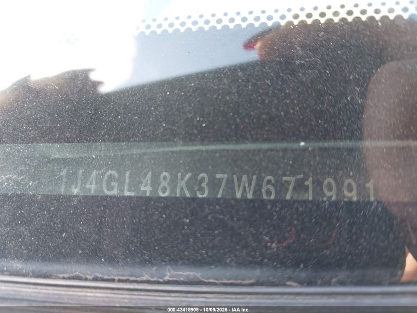 2007 Jeep Liberty Sport VIN: 1J4GL48K37W671991 Lot: 43418905