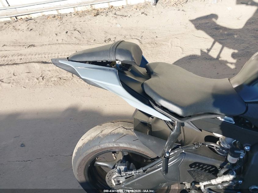 2017 Yamaha Fz10 VIN: JYARN48E9HA000273 Lot: 43418935