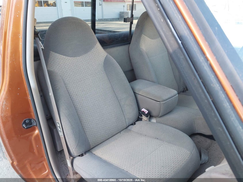 2000 Mazda B3000 Se/Sx VIN: 4F4YR12V1YTM01260 Lot: 43418965