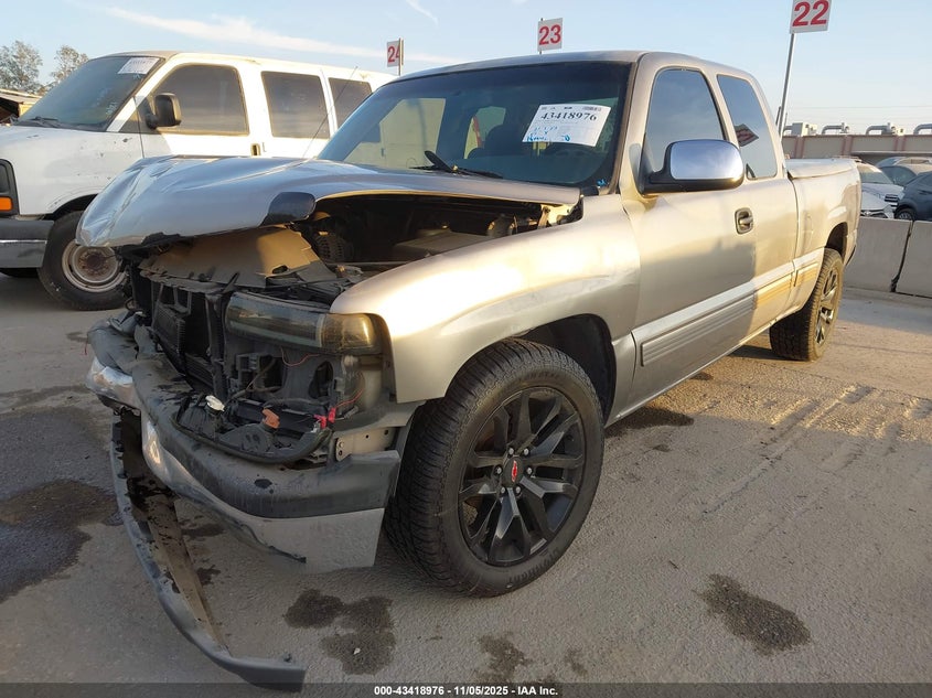 2GCEC19T721171996 2002 CHEVROLET SILVERADO photo no. 2