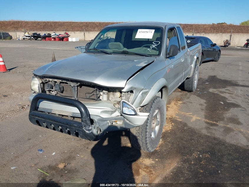 5TESN92N12Z020932 2002 TOYOTA TACOMA photo no. 2