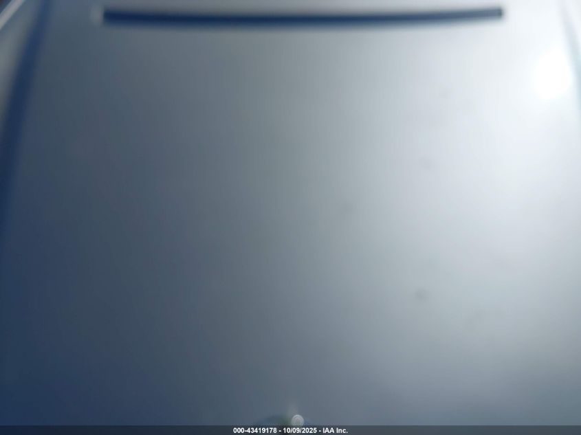 2000 Mercedes-Benz E 320 4M VIN: WDBJF82J1YX033730 Lot: 43419178