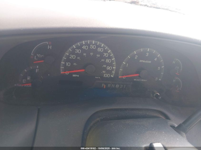 2000 Ford Expedition Xlt VIN: 1FMRU1566YLA53046 Lot: 43419182