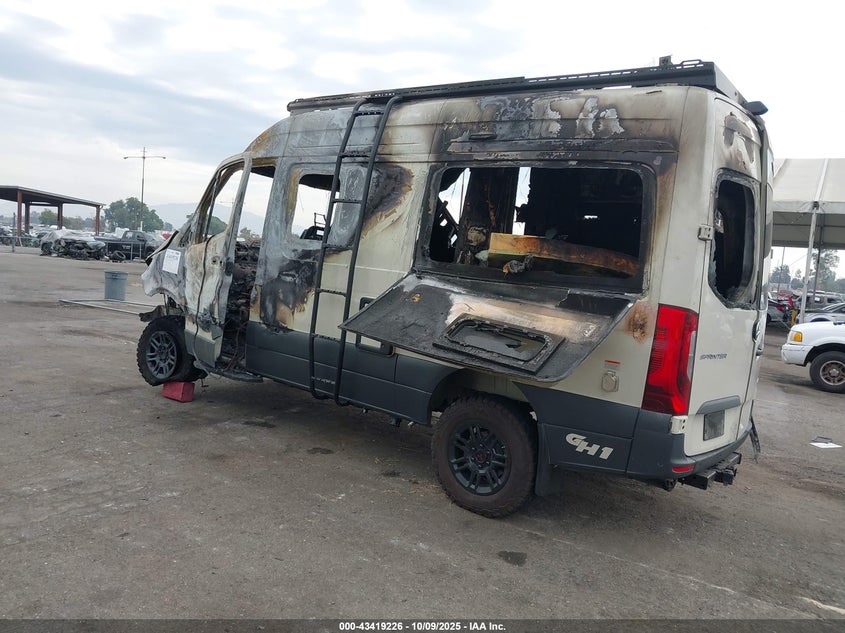 W1W4NBVY2RT174178 2024 MERCEDES-BENZ SPRINTER photo no. 3