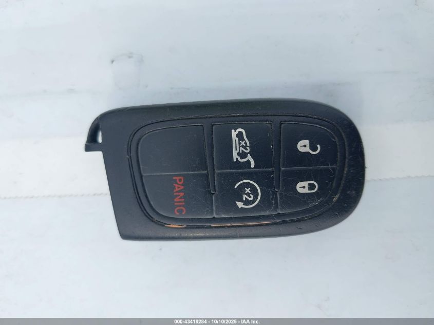 2014 Jeep Cherokee Latitude VIN: 1C4PJLCSXEW262168 Lot: 43419284