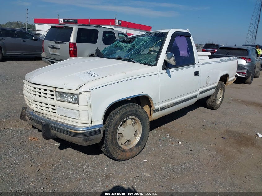1GCEC14K4PZ150181 1993 CHEVROLET GMT-400 photo no. 2