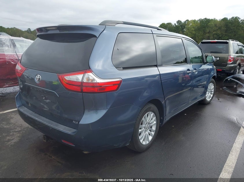 5TDYK3DC1FS528090 2015 TOYOTA SIENNA photo no. 4