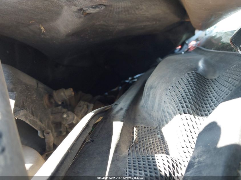 2000 Toyota Camry Le VIN: JT2BG22KXY0404152 Lot: 43419402