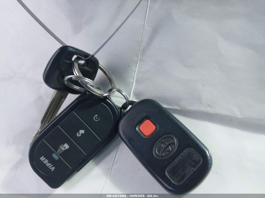 2003 Toyota Camry Le VIN: 4T1BE32K63U195251 Lot: 43419468