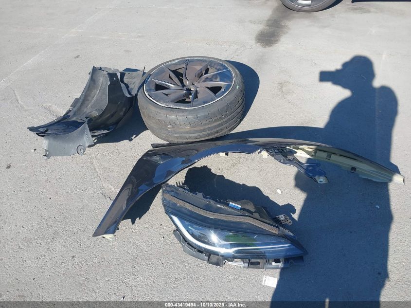 2024 Tesla Model 3 Performance All-Wheel Drive VIN: 5YJ3E1ET9RF842082 Lot: 43419494