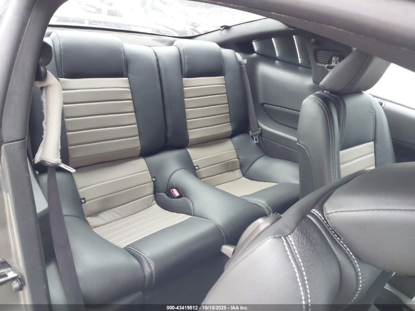 2005 Ford Mustang V6 Deluxe/V6 Premium VIN: 1ZVFT80N355238167 Lot: 43419512