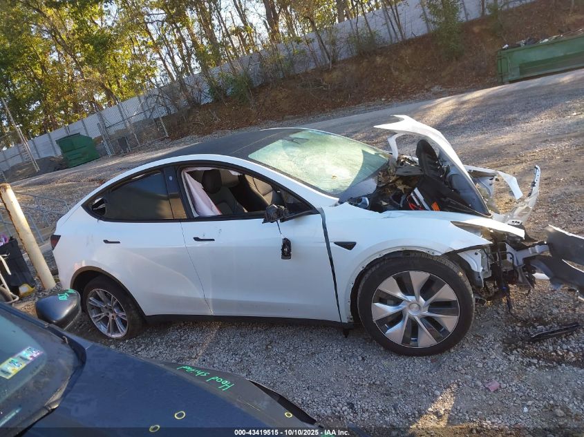 2023 Tesla Model Y Awd/Long Range Dual Motor All-Wheel Drive VIN: 7SAYGDEE3PF766927 Lot: 43419515
