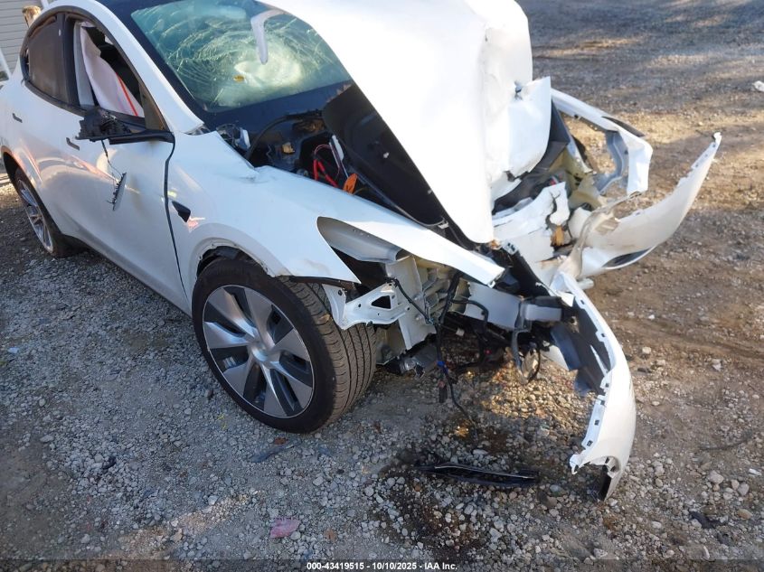 2023 Tesla Model Y Awd/Long Range Dual Motor All-Wheel Drive VIN: 7SAYGDEE3PF766927 Lot: 43419515