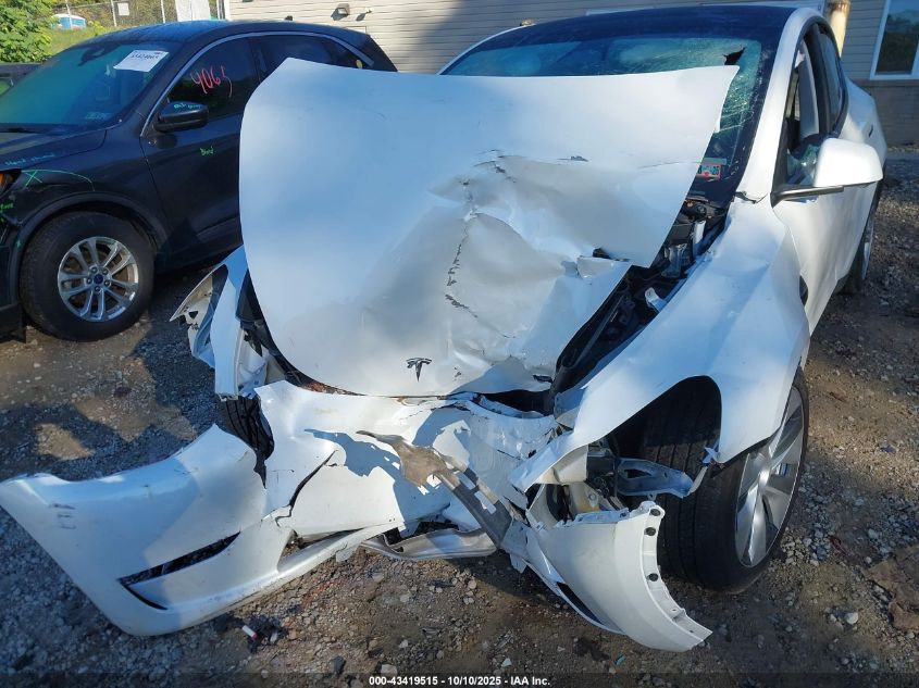 2023 Tesla Model Y Awd/Long Range Dual Motor All-Wheel Drive VIN: 7SAYGDEE3PF766927 Lot: 43419515