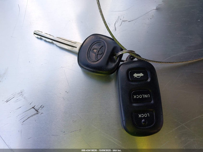 2002 Toyota Camry Xle V6 VIN: JTDBF30K020058249 Lot: 43419526