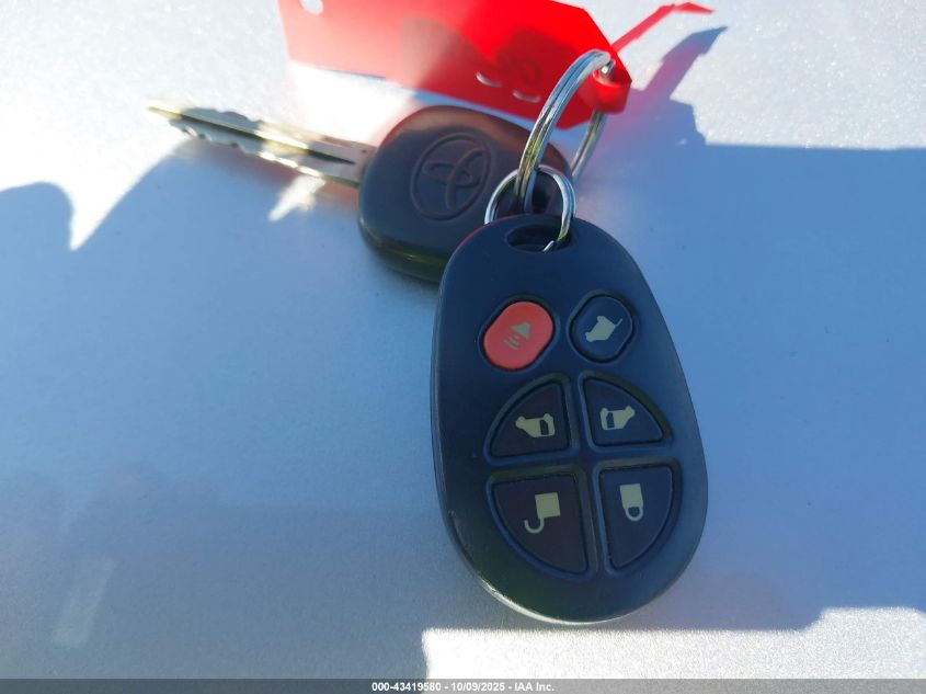 2004 Toyota Sienna Xle Limited VIN: 5TDBA22C64S010673 Lot: 43419580