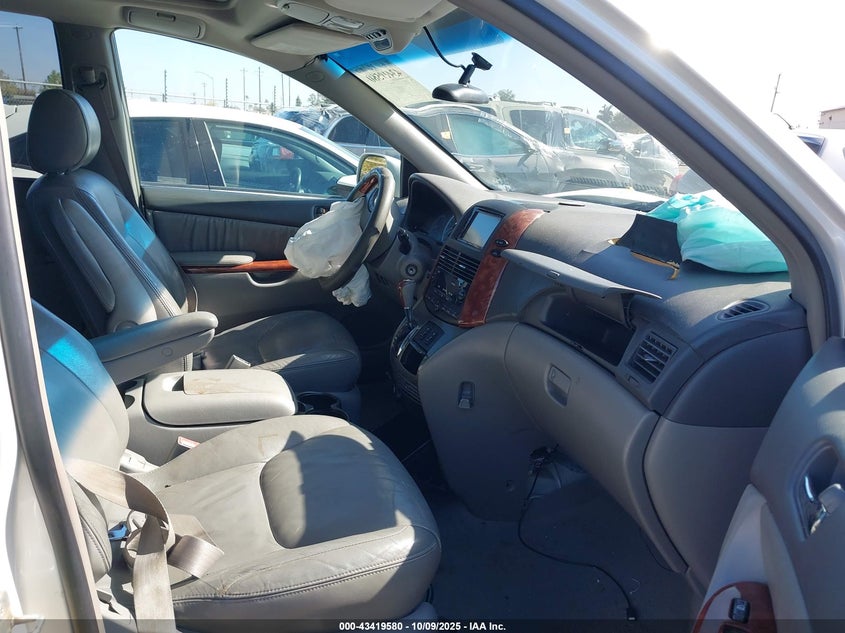 5TDBA22C64S010673 2004 TOYOTA SIENNA photo no. 5