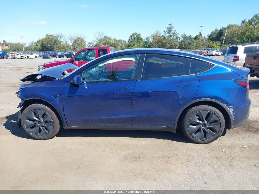 2024 Tesla Model Y Long Range Dual Motor All-Wheel Drive VIN: 7SAYGDEE6RF131980 Lot: 43419623