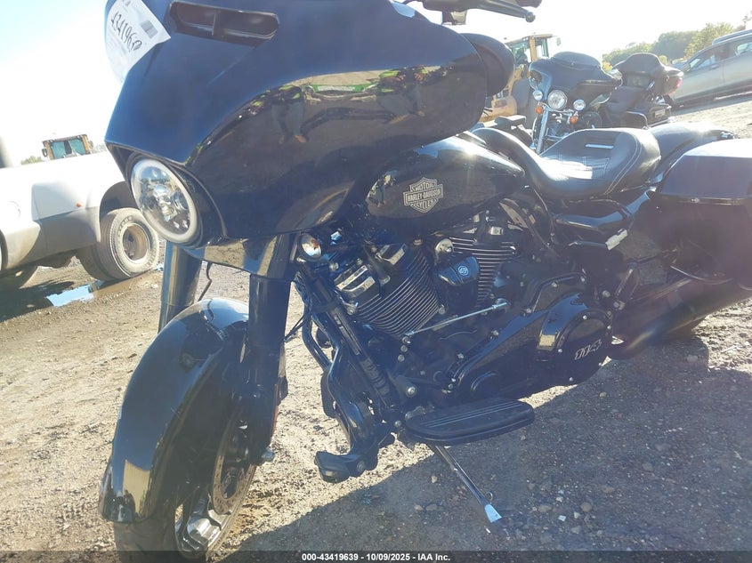 2022 HARLEY-DAVIDSON FLHXS 1HD1KRP18NB652344