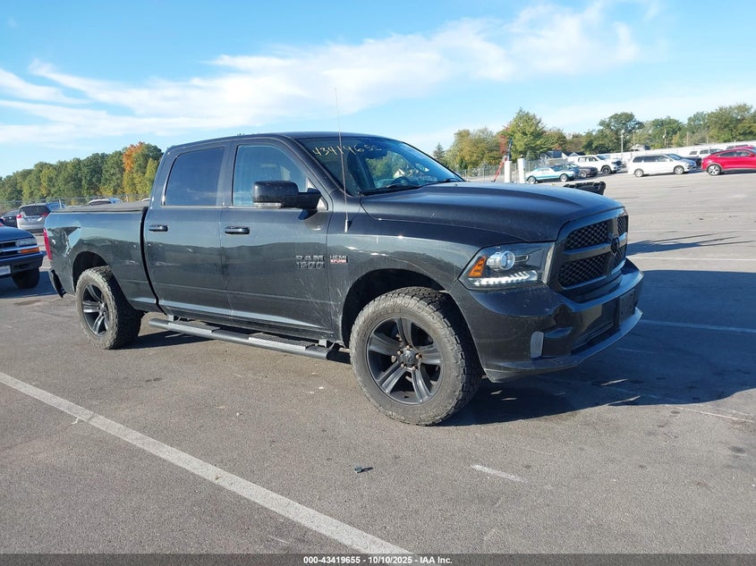 RAM 1500 NIGHT 4X4 6 4 BOX