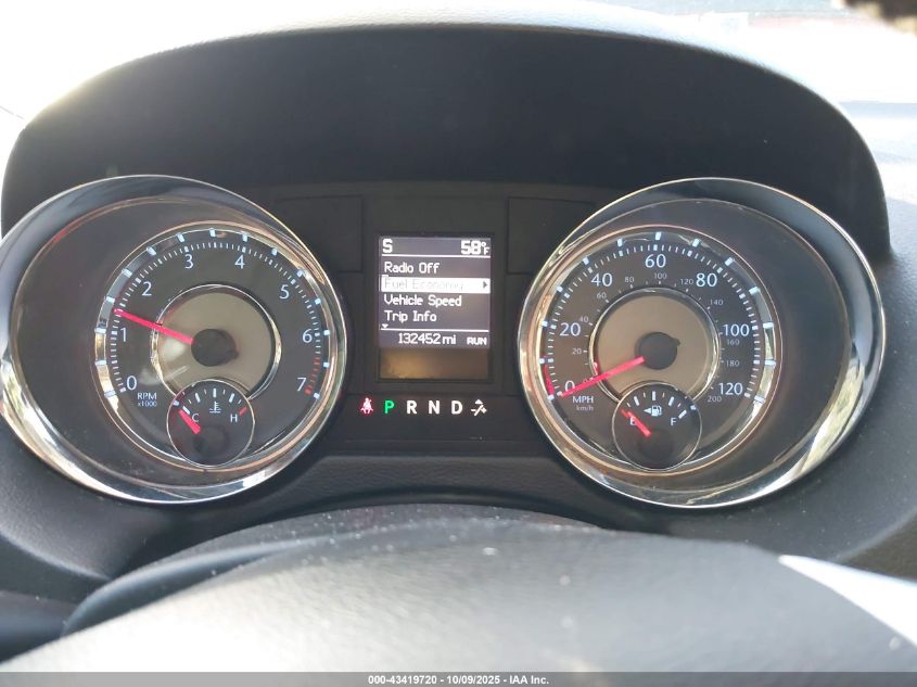 2014 Chrysler Town & Country Touring VIN: 2C4RC1BG8ER218800 Lot: 43419720