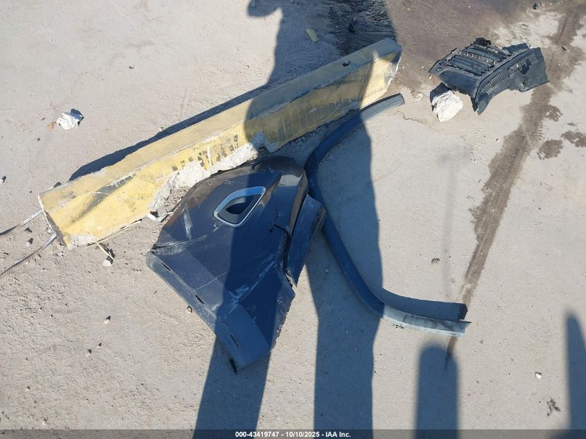 2015 Jeep Grand Cherokee Limited VIN: 1C4RJEBG6FC681090 Lot: 43419747