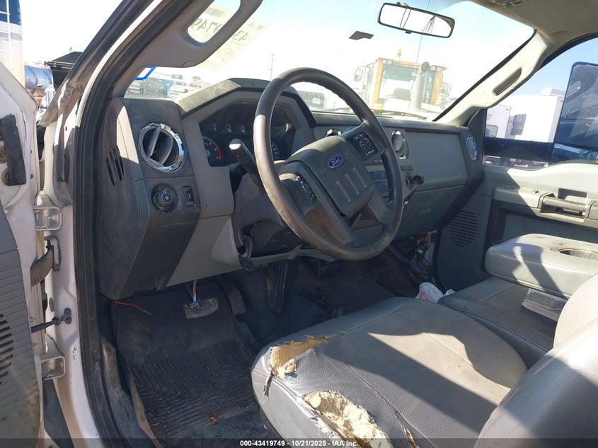 1FDNF6AY1HDB12429 2017 FORD  photo no. 6