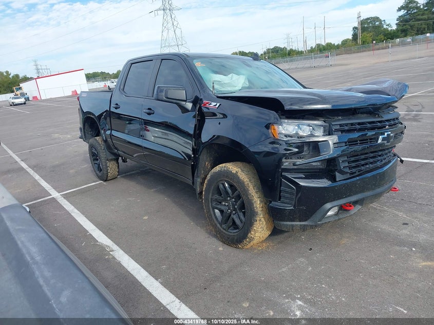 CHEVROLET SILVERADO 1500 4WD SHORT BED LT TRAIL BOSS