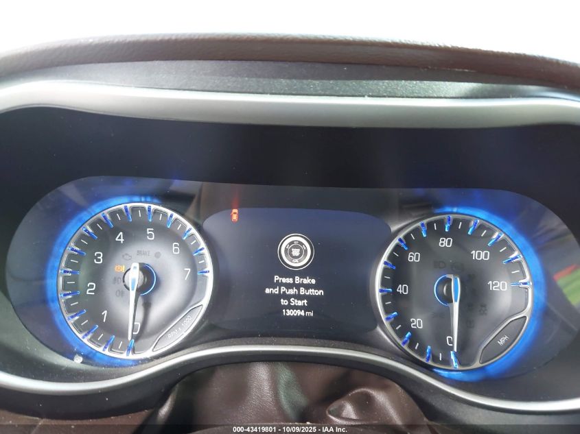 2020 Chrysler Pacifica Touring VIN: 2C4RC1FG8LR124245 Lot: 43419801