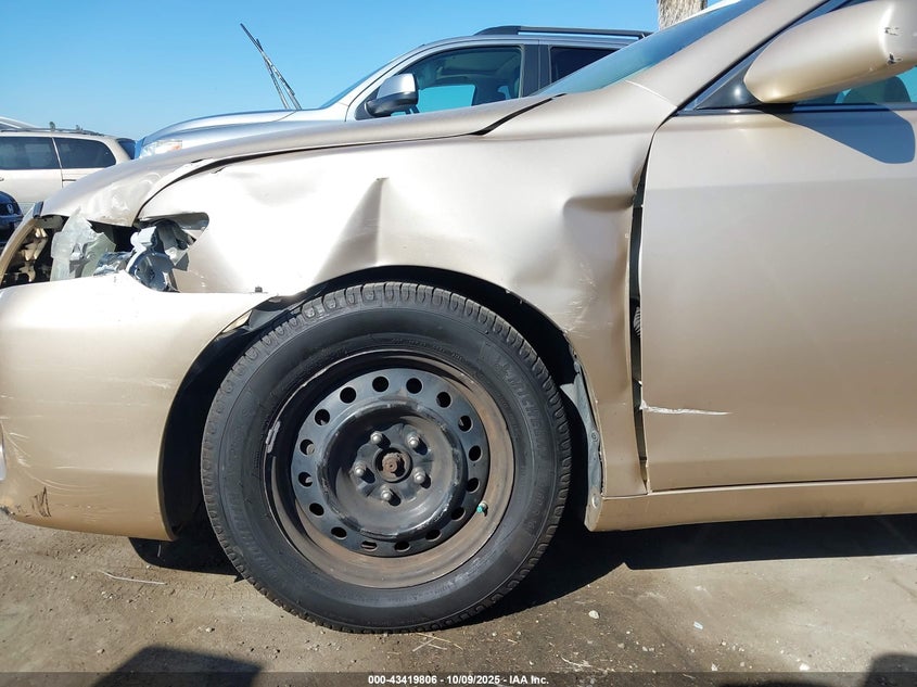 2011 Toyota Camry Le VIN: 4T1BF3EK7BU137768 Lot: 43419806