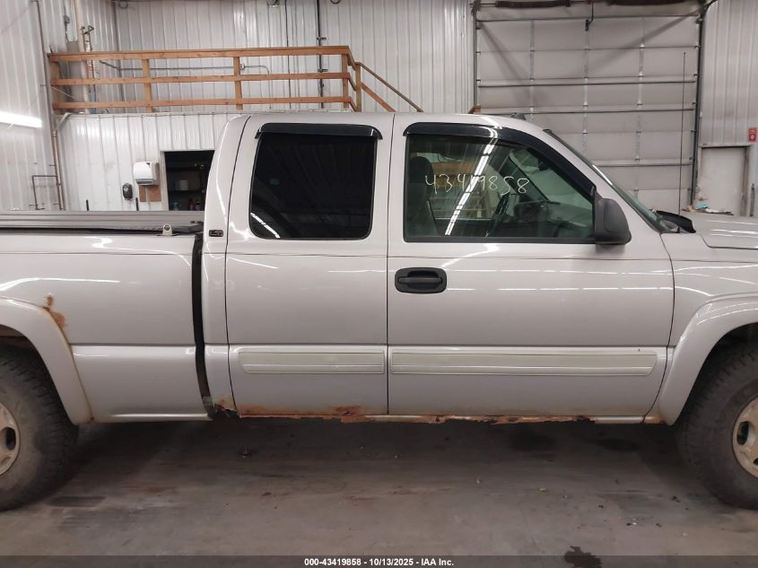 2004 Chevrolet Silverado K1500 VIN: 2GCEK19T141329223 Lot: 43419858