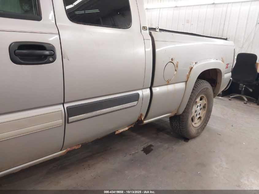 2004 Chevrolet Silverado K1500 VIN: 2GCEK19T141329223 Lot: 43419858