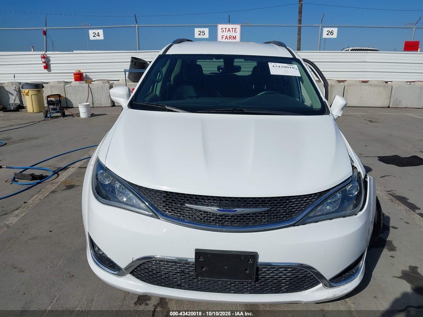 2019 Chrysler Pacifica Touring L Plus VIN: 2C4RC1EG6KR597917 Lot: 43420018