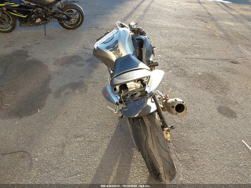 2005 Kawasaki Ninja Zx 10R VIN: JKAZXCC135A023518 Lot: 43420310