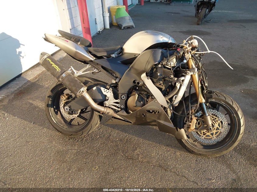 2005 Kawasaki Ninja Zx 10R VIN: JKAZXCC135A023518 Lot: 43420310
