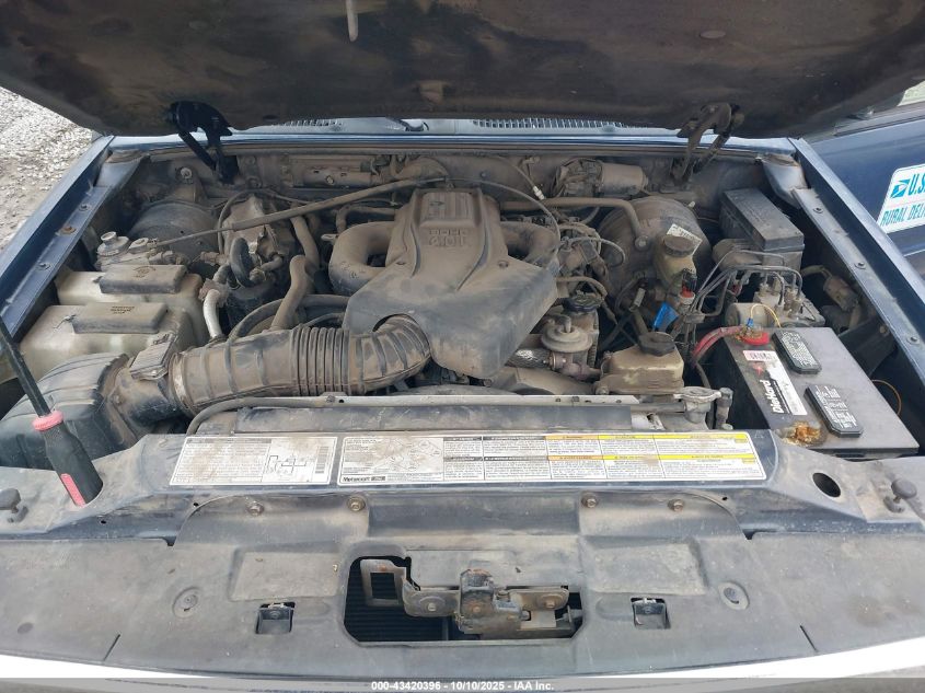 2001 Ford Explorer Eddie Bauer VIN: 1FMZU64E81ZA81326 Lot: 43420396