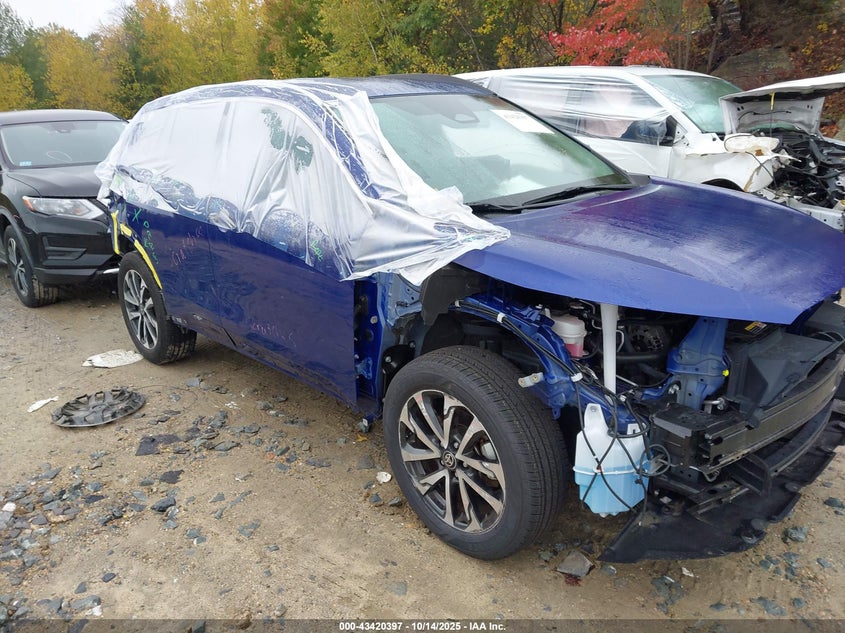 TOYOTA COROLLA CROSS XLE