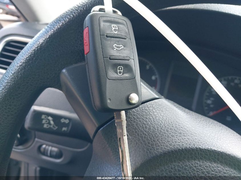 2014 Volkswagen Jetta 2.0L S VIN: 3VW2K7AJ6EM226483 Lot: 43420477