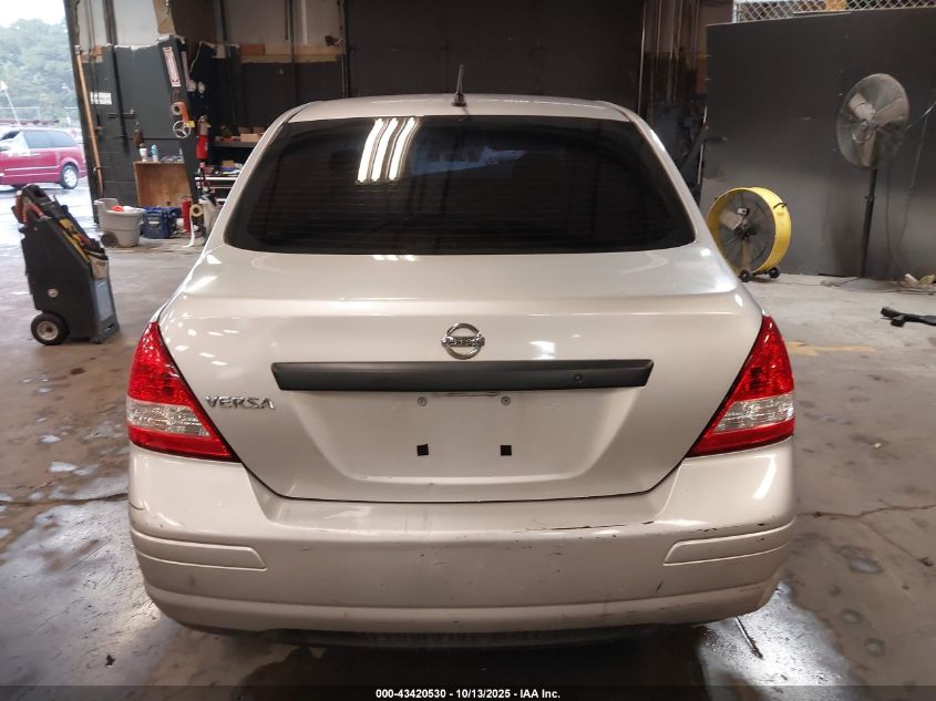 2009 Nissan Versa 1.6 VIN: 3N1CC11EX9L438290 Lot: 43420530