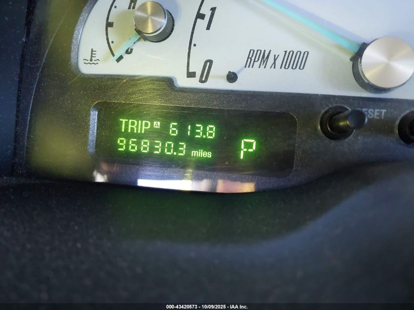 2002 Ford Thunderbird VIN: 1FAHP60A92Y106936 Lot: 43420573