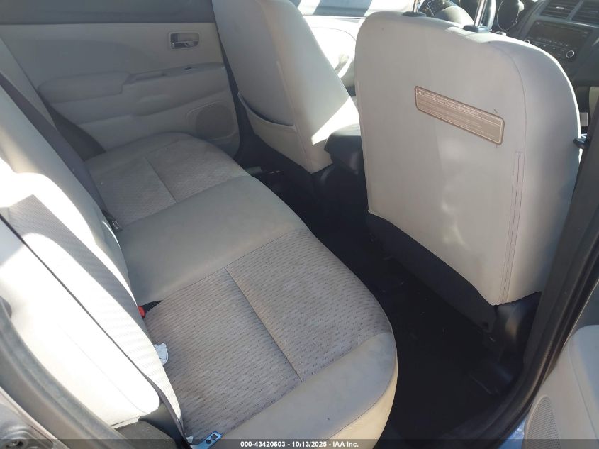 2017 Mitsubishi Outlander Sport 2.0 Le VIN: JA4AP3AU5HZ032561 Lot: 43420603