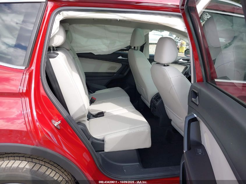 2018 Volkswagen Tiguan 2.0T Se/2.0T Sel VIN: 3VV3B7AX2JM027518 Lot: 43420611