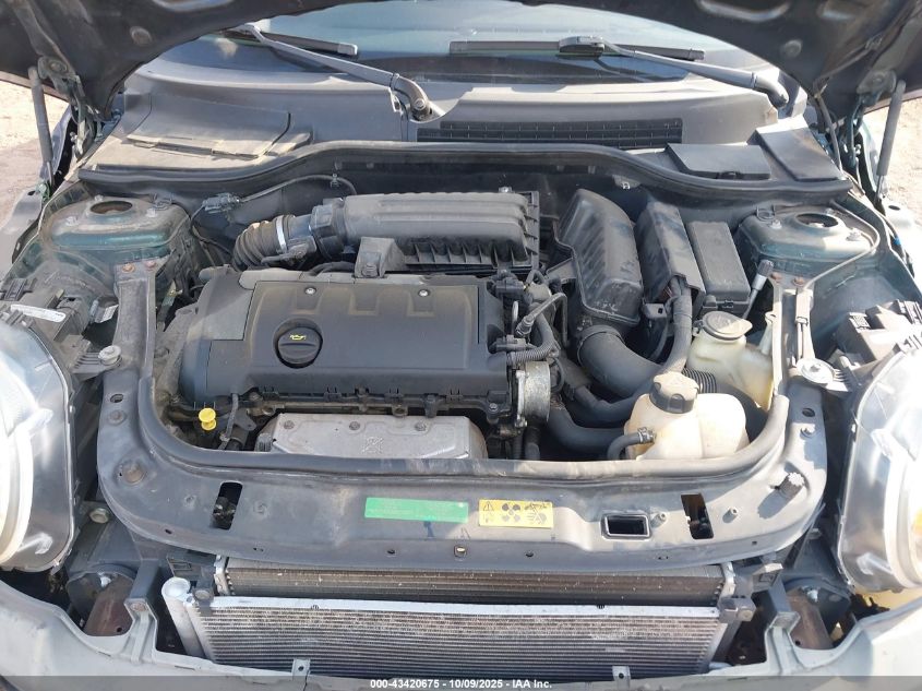 2009 Mini Cooper Clubman VIN: WMWML33579TP98104 Lot: 43420675