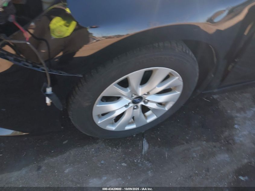 2015 Subaru Legacy 2.5I Premium VIN: 4S3BNAC68F3028166 Lot: 43420680