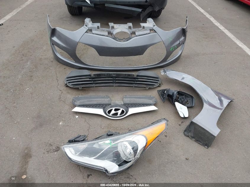 2014 Hyundai Veloster Base W/Black VIN: KMHTC6AD1EU215293 Lot: 43420695